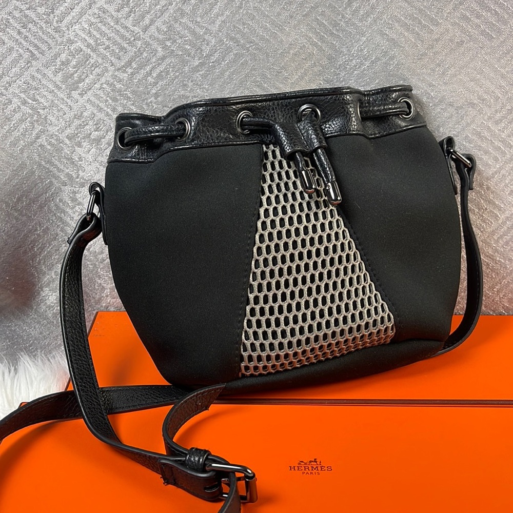 Poverty Flats by Rían mesh crossbody black women
